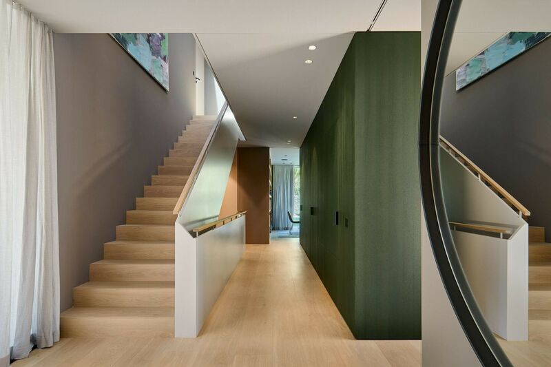 Dielenböden Ideen - Moderner Eingang mit Treppe und Boden aus Eiche Select Boden