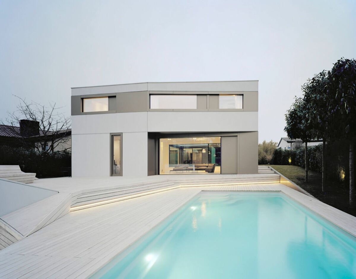 Terrassendiele kollin: Kollin-Diele für polygonale Terrassenlandschaft mit Sitzbank, Pool, Holzterrasse