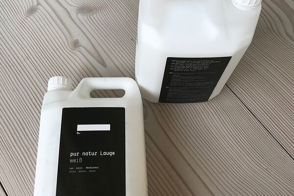 Lauge weiss 