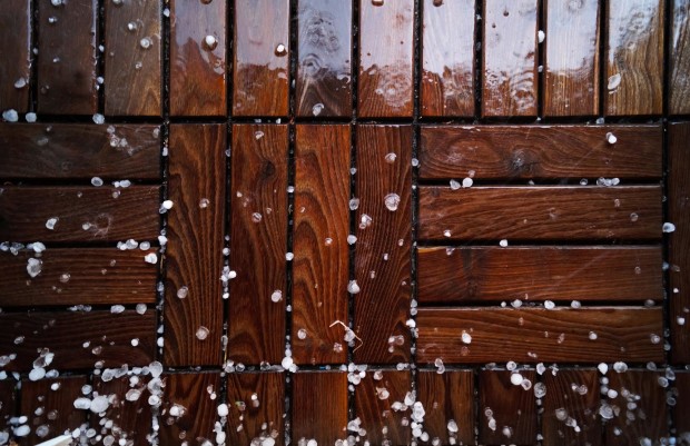Holzdielen für den Balkon